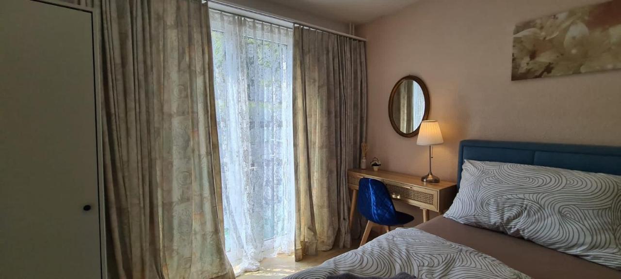 Edel Apartment